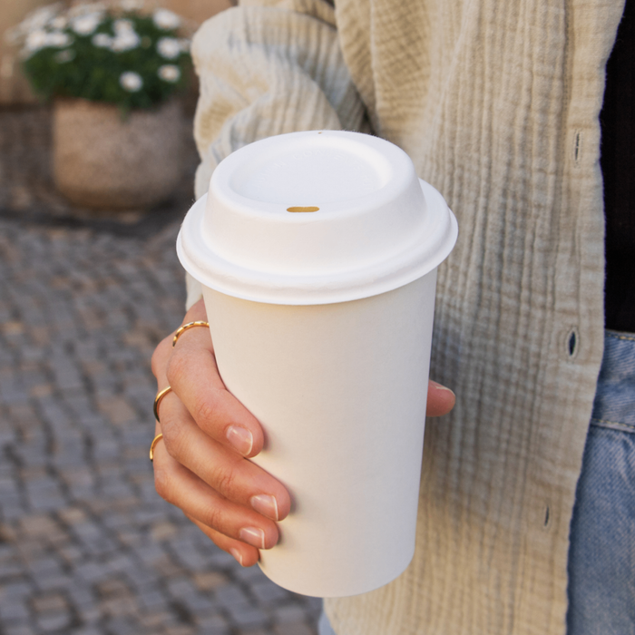 To-Go-Deckel für 300 und 400 ml Bio-Pappbecher, Bagasse, nachhaltig & stabil, weiß, Ø 9 cm